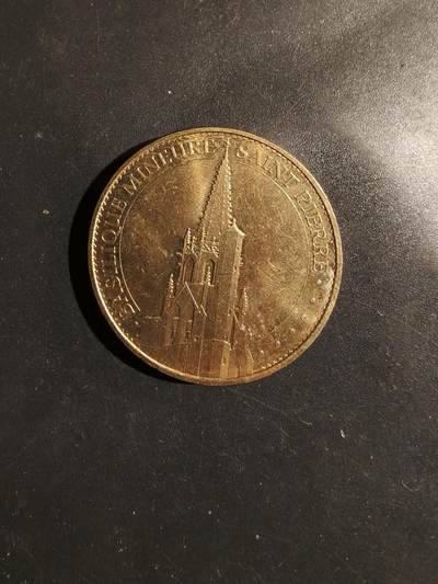 老王徽章第182期 - 法国圣皮埃尔大教堂纪念章