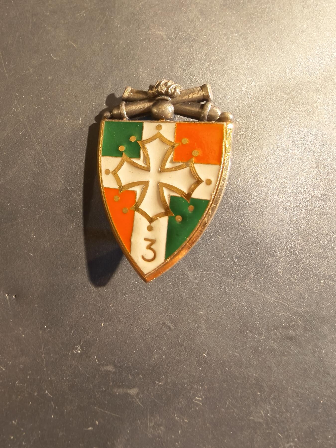 老王徽章第182期 法国第3炮兵团证章