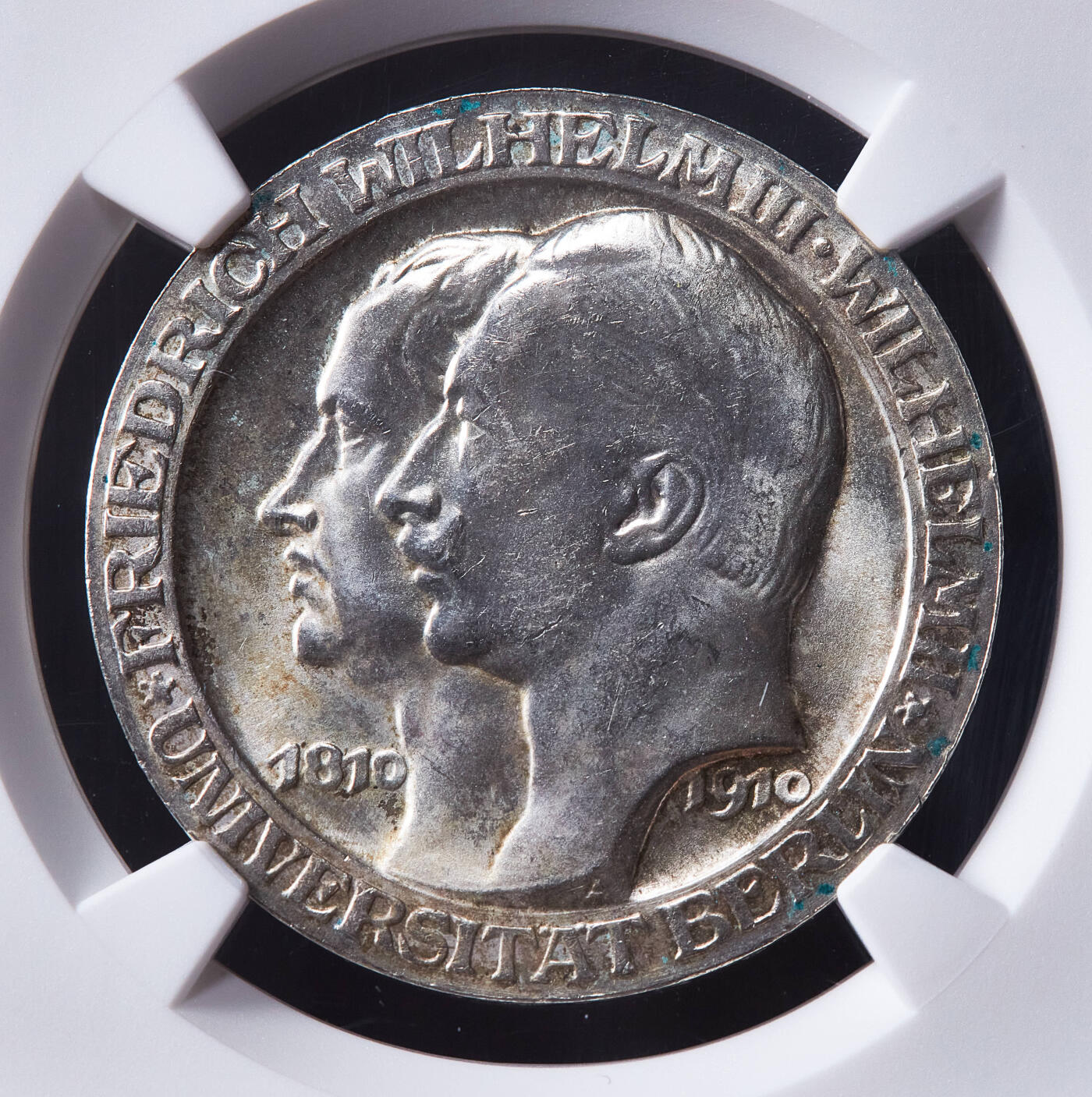 【俄甄集藏】马年新春第一拍 2026年(048)02-25星期三 晚 19:30 全场包邮 德国普鲁士1910年A版纪念柏林大学成立100周年3马克银币，NGC MS63，黄油彩，转光品相