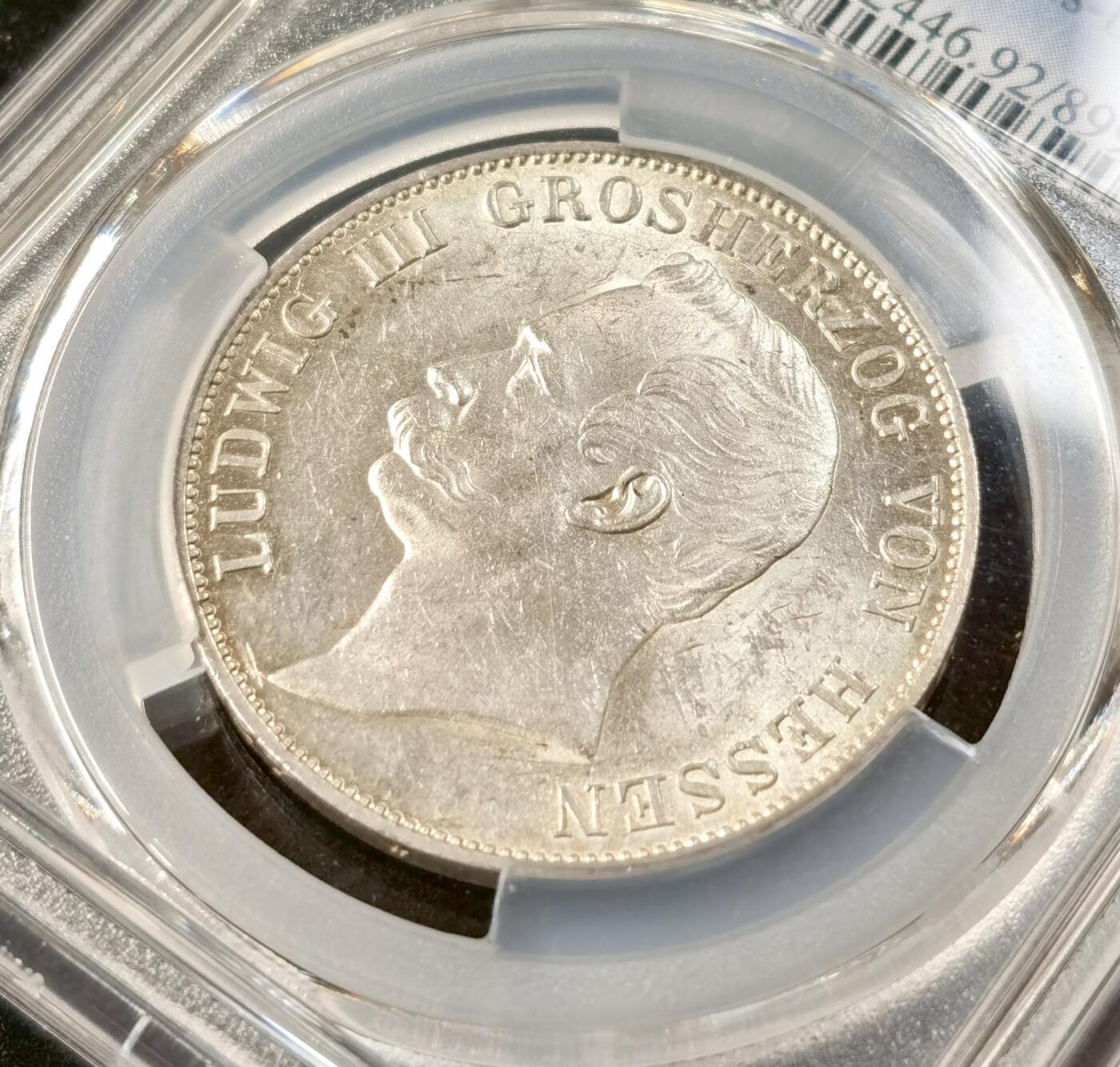 “福币呈祥”新年甄品场（直播拍卖）甄臻铺-世界币章拍卖（第50期），送拍享返佣金等优惠多多 PCGS-UNCD 1858年德国黑森-达姆施塔特小邦1泰勒，极致转光，难得的狮子脸非常清晰，低评，打出了精制的感觉