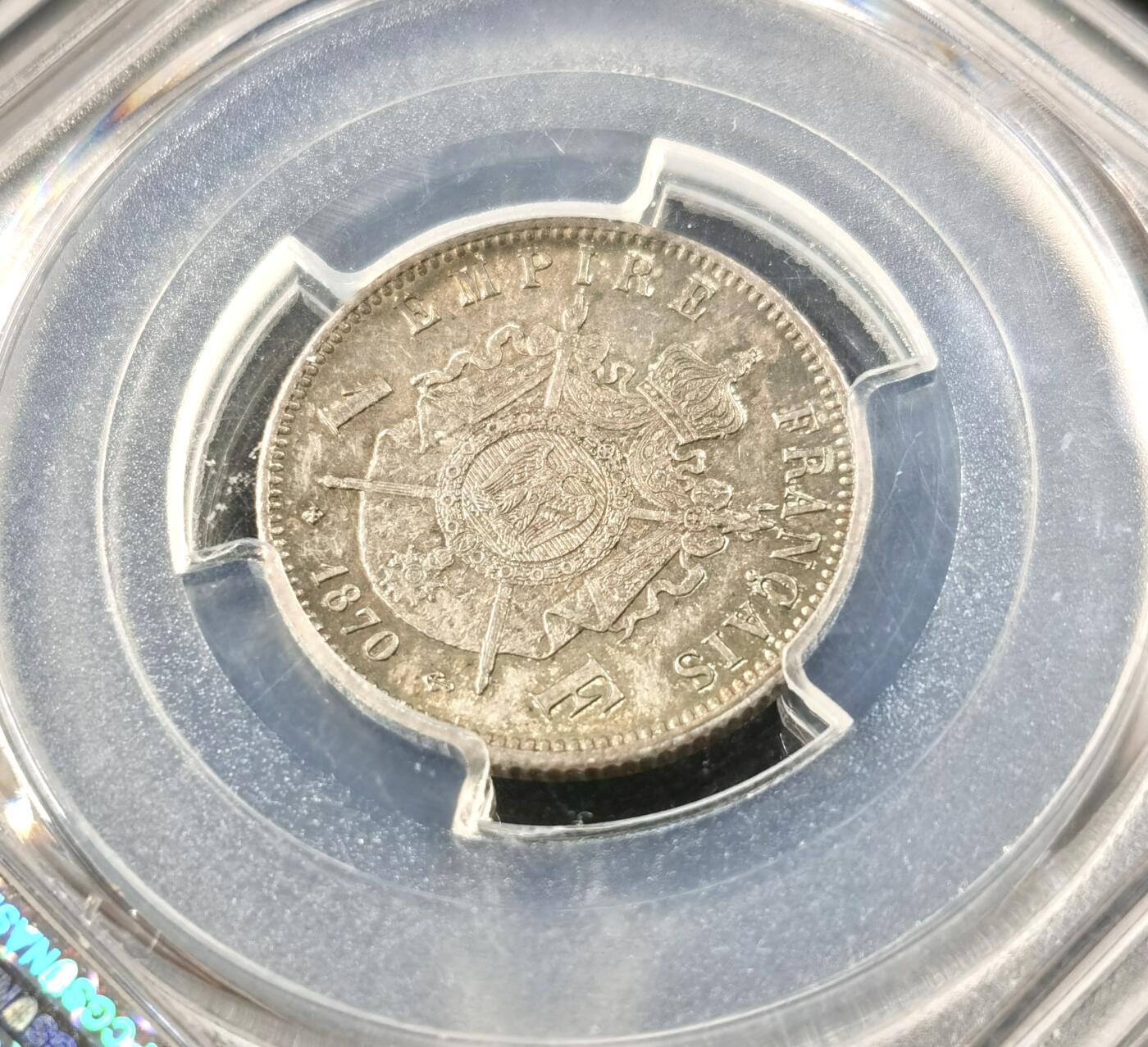 “福币呈祥”新年甄品场（直播拍卖）甄臻铺-世界币章拍卖（第50期），送拍享返佣金等优惠多多 PCGS-MS63 法国 1870年BB版 1法郎 拿破仑三世银币  BB厂只在第三版所见 关门版  PCGS上MS65 成交价3552元 仅有1枚成交