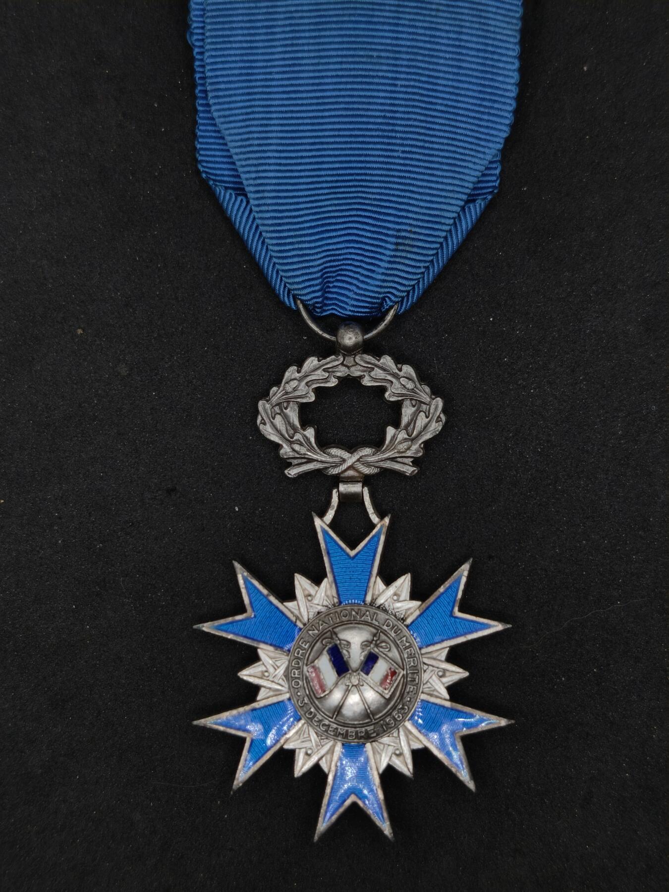 凯旋世界勋赏（第22期新年大拍）（欢迎送拍）（对拍品有疑问请询问客服，不接受到手刀，出价默认拍品品相。请认真阅读拍卖规则！出价默认已认可！）（收到货请录制开箱视频，无视频概不处理问题。）