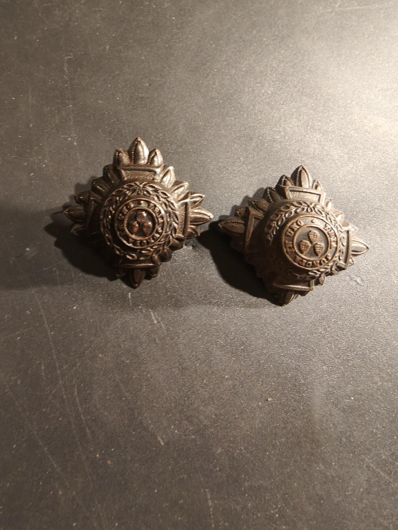 老王徽章第182期 英国军衔配饰一组     巴斯星    一战时期