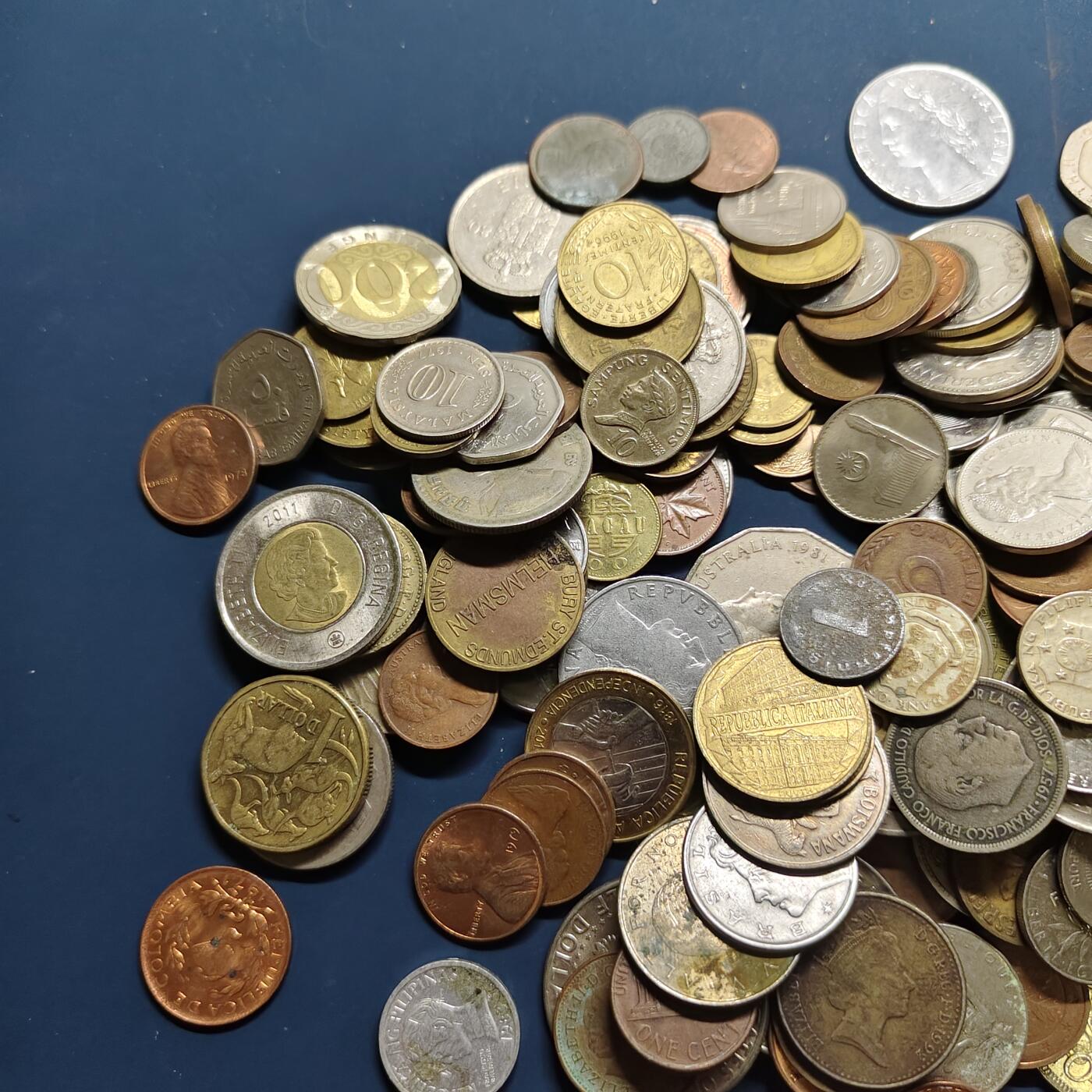 【全场包邮】纯粹捡漏拍503场 【批量】世界各国各年份散币一袋【932克】