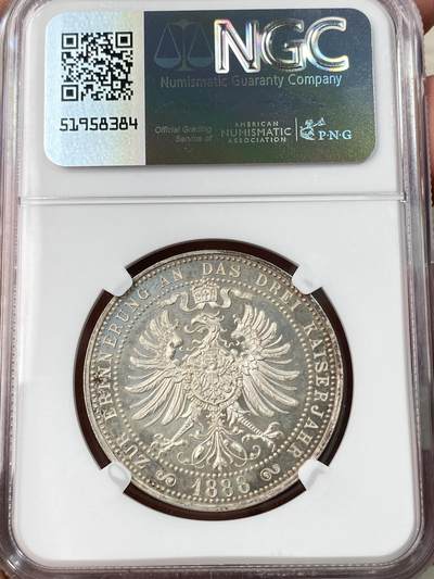 万国钱币拍卖第061期（马年首拍） NGC MS64 1888年德国三皇之年普鲁士鹰纪念银章 渐变香槟金环彩极美包浆 高浮雕喷砂镜面精铸三皇全深打普鲁士鹰 极其难得的收藏品质