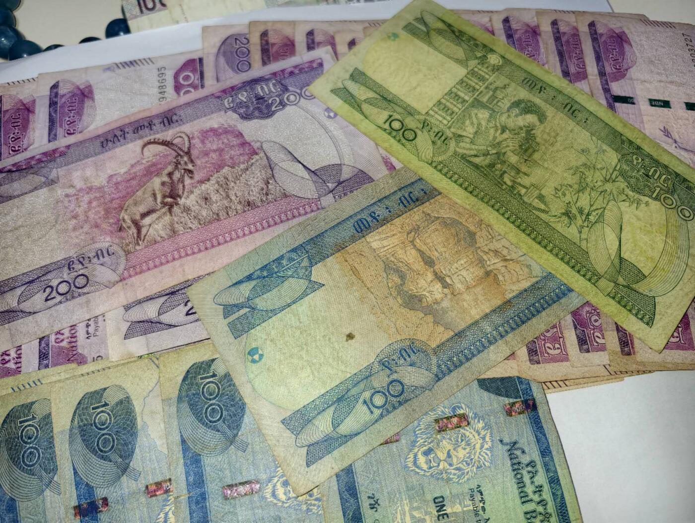 春节钱币瓷器清货捡漏拍场