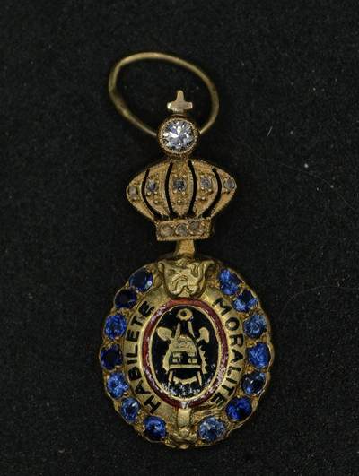 凯旋世界勋赏（第22期新年大拍）（欢迎送拍）（对拍品有疑问请询问客服，不接受到手刀，出价默认拍品品相。请认真阅读拍卖规则！出价默认已认可！）（收到货请录制开箱视频，无视频概不处理问题。） - 金制比利时工业劳动奖章mini