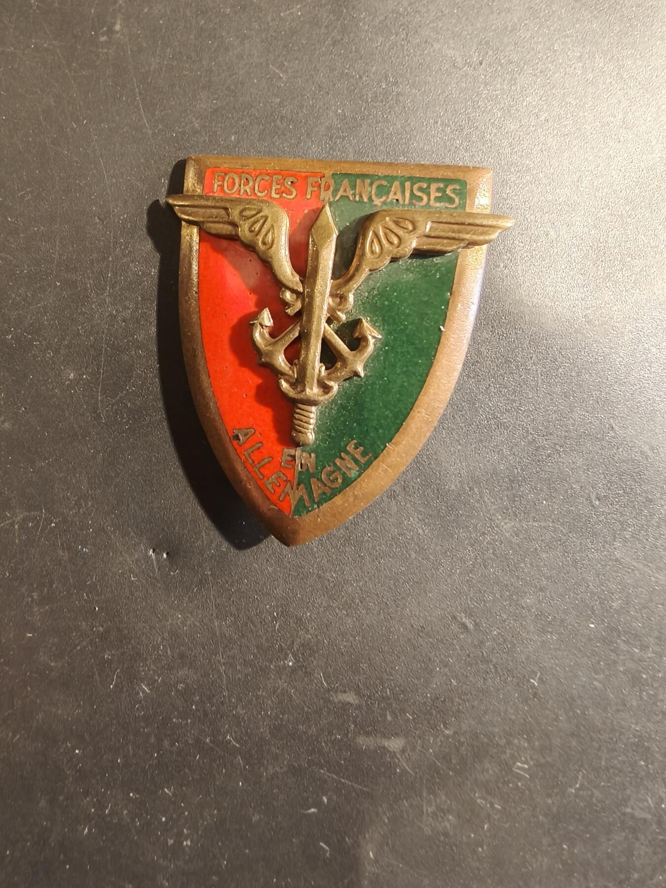 老王徽章第182期 法国驻德法军证章