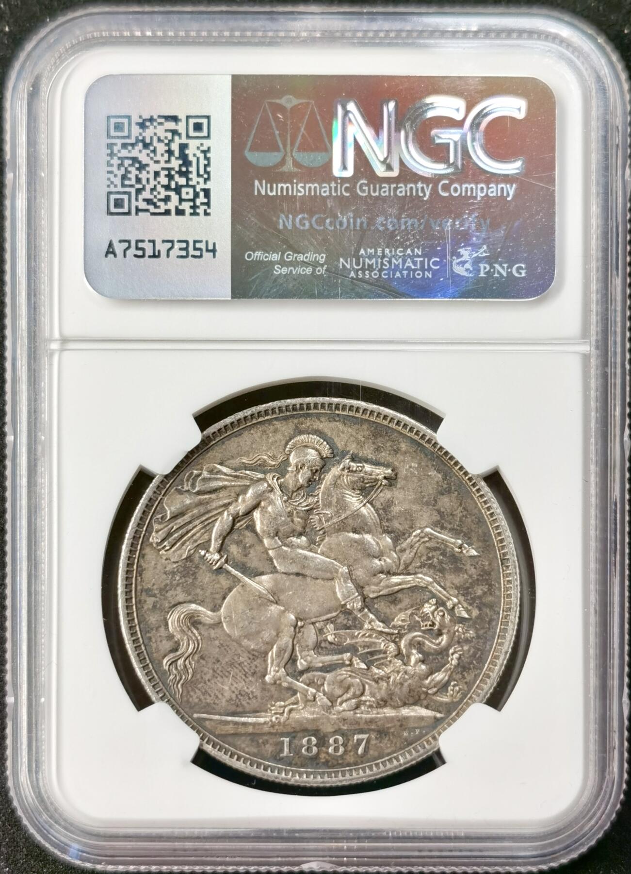 “福币呈祥”新年甄品场（直播拍卖）甄臻铺-世界币章拍卖（第50期），送拍享返佣金等优惠多多 NGC-MS62 英国1887年维多利亚高冠马剑，包浆完美厚重光润，镜面底板透原光