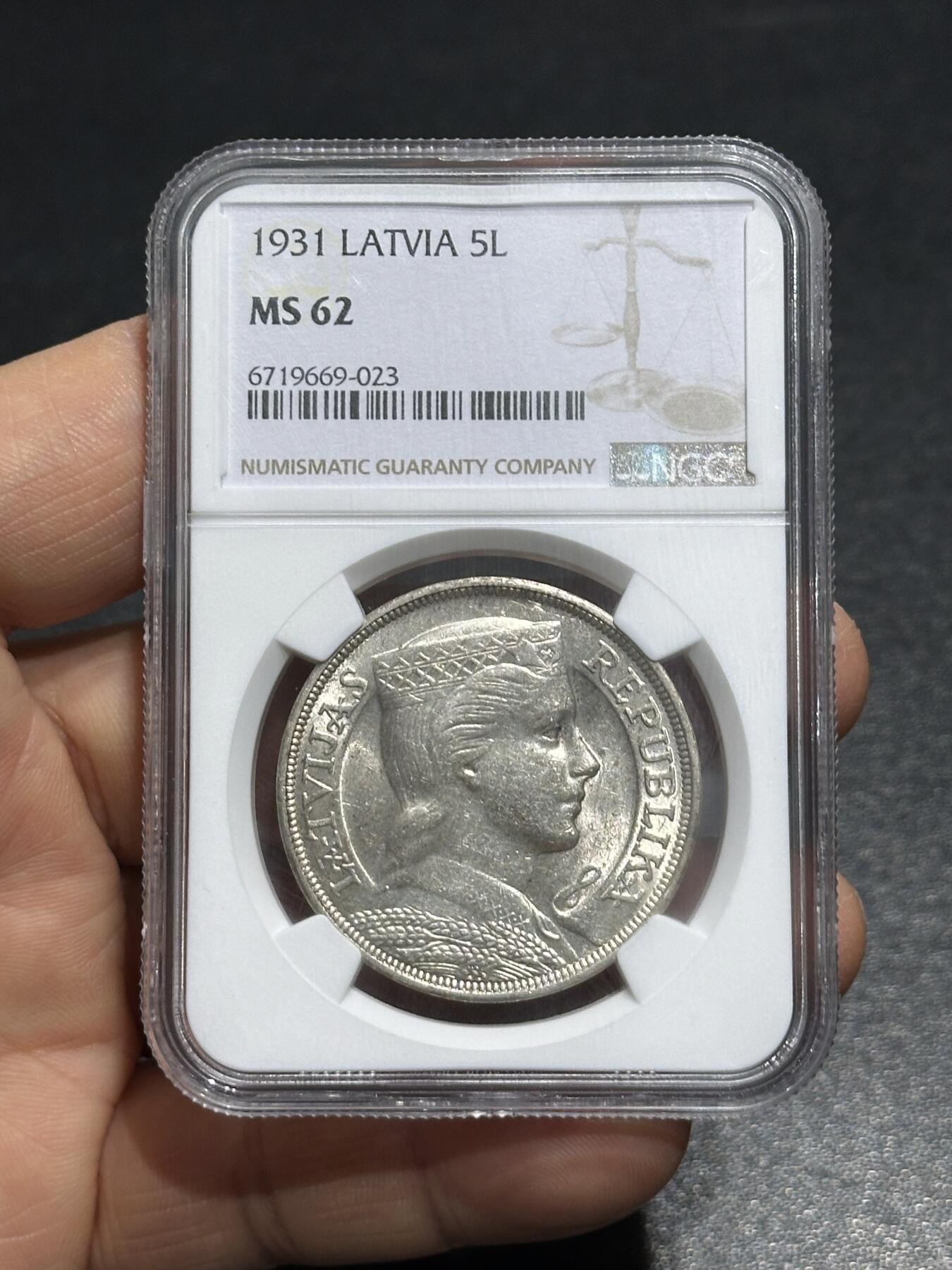 《外钞收藏家》第六百一十一期（农历新年第一场/快递恢复正常再发货）（长期征集拍品、欢迎藏友们联系合作） 1931年拉脱维亚5拉特 大银币 NGC MS62 