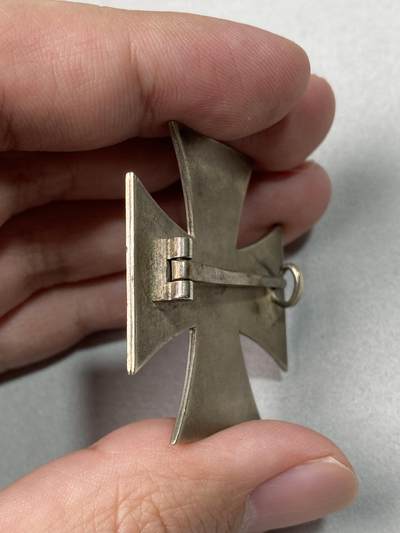 万国钱币拍卖第061期（马年首拍） 1939年德国民族社会主义工人党WWⅡ二级铁十字勋章 可佩戴状态（原图请私信后台）