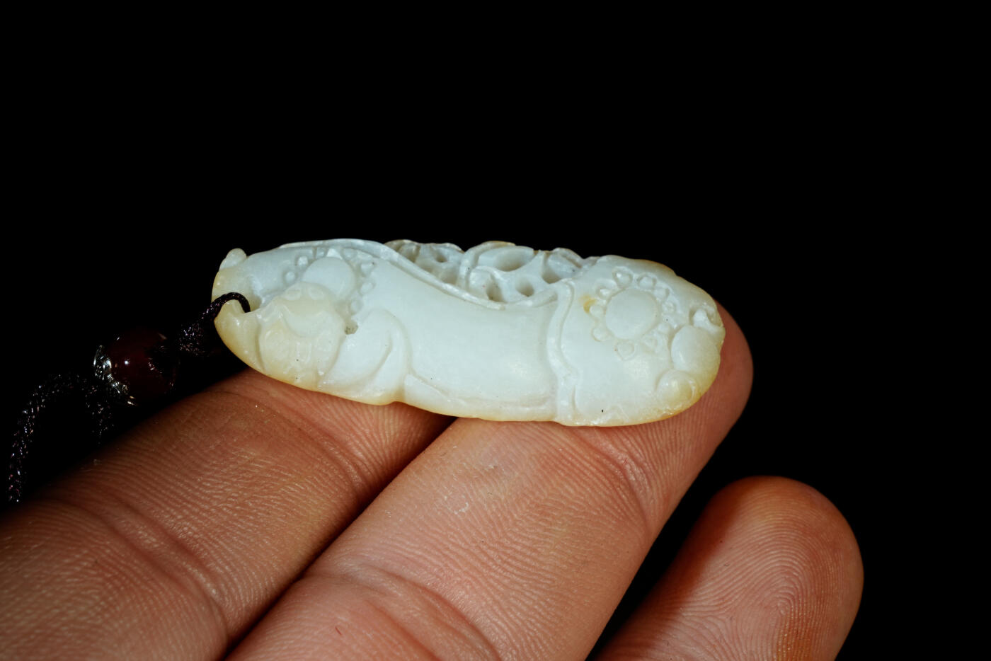 上海都达杂项专场三十一【全场包邮】  天然和田玉精雕《幸福如意》挂件 89-100