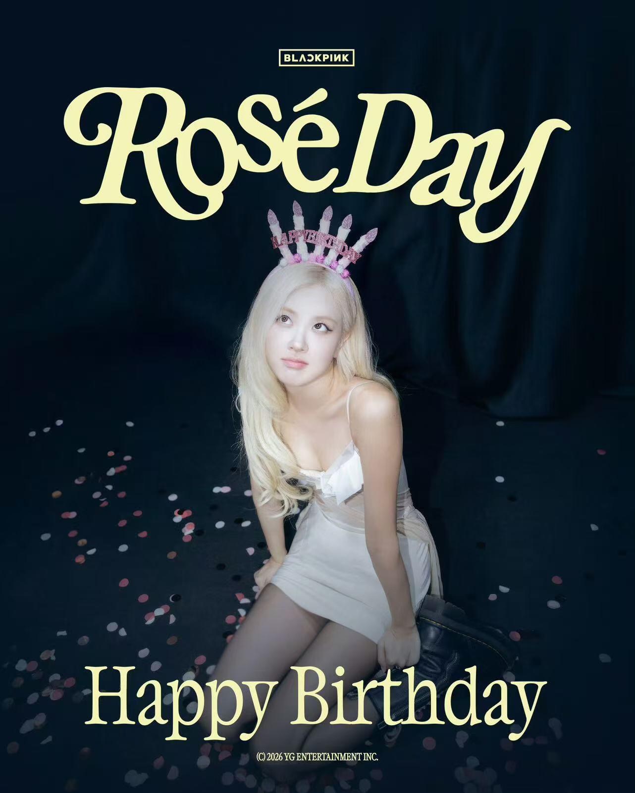 零元拍：BLACKPINK主唱ROSÉ亲签ROSIE 아이돌 카드 “偶像卡”，🇰🇷带回，完美无瑕，愿年年的玫瑰，都为你盛放，朴彩英29岁生日快乐：尺寸：27.8×27.8CM