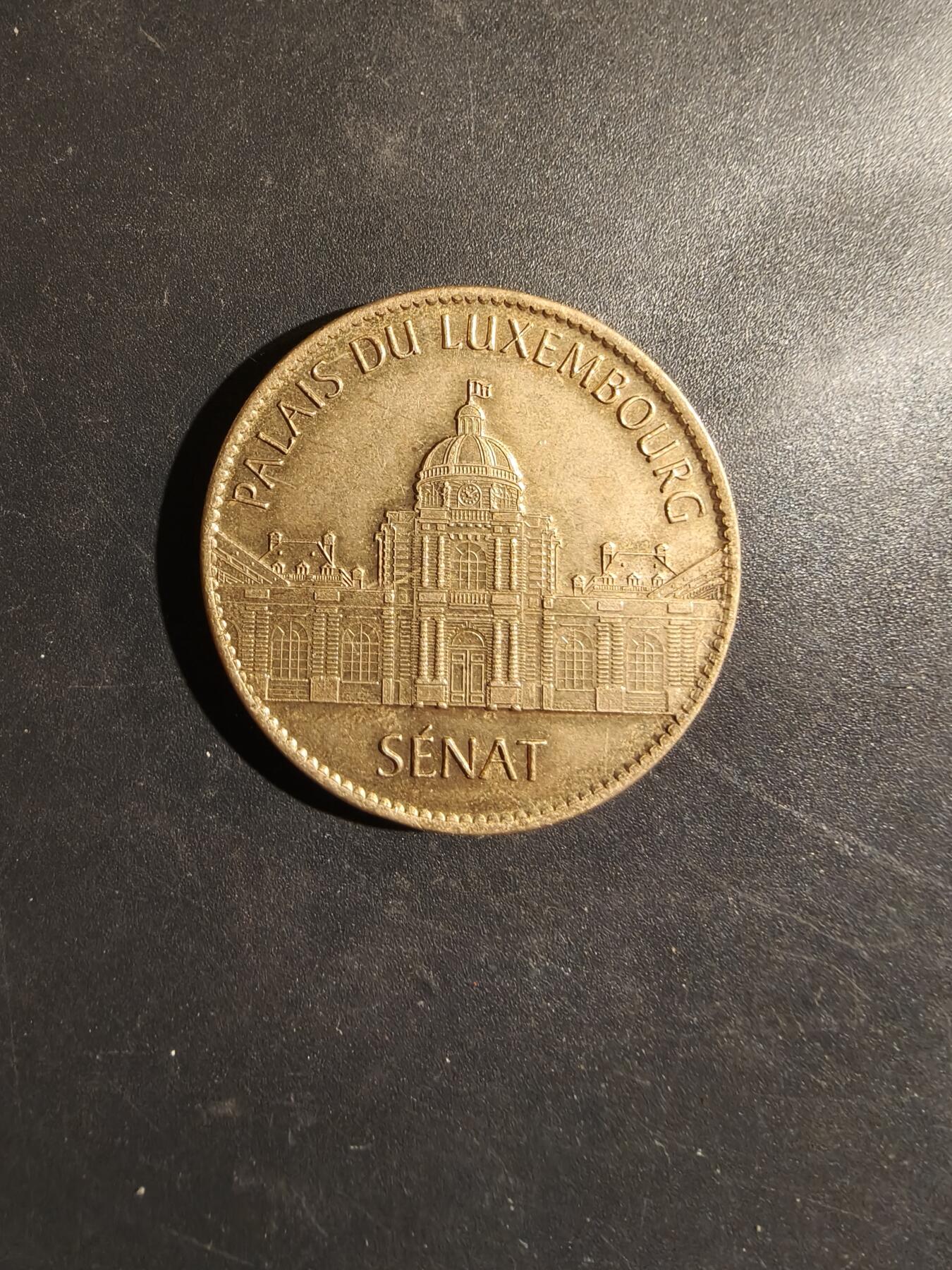 老王徽章第182期 法国参议院卢森堡宫纪念章