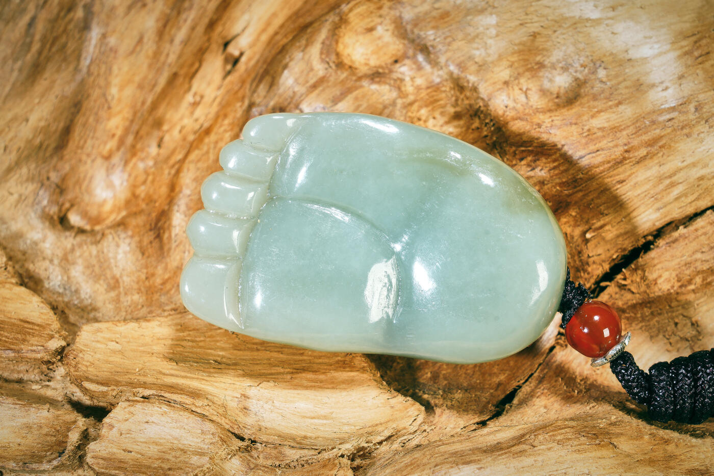 上海都达杂项专场三十一【全场包邮】  和田玉精雕《知足常乐》挂件89-32