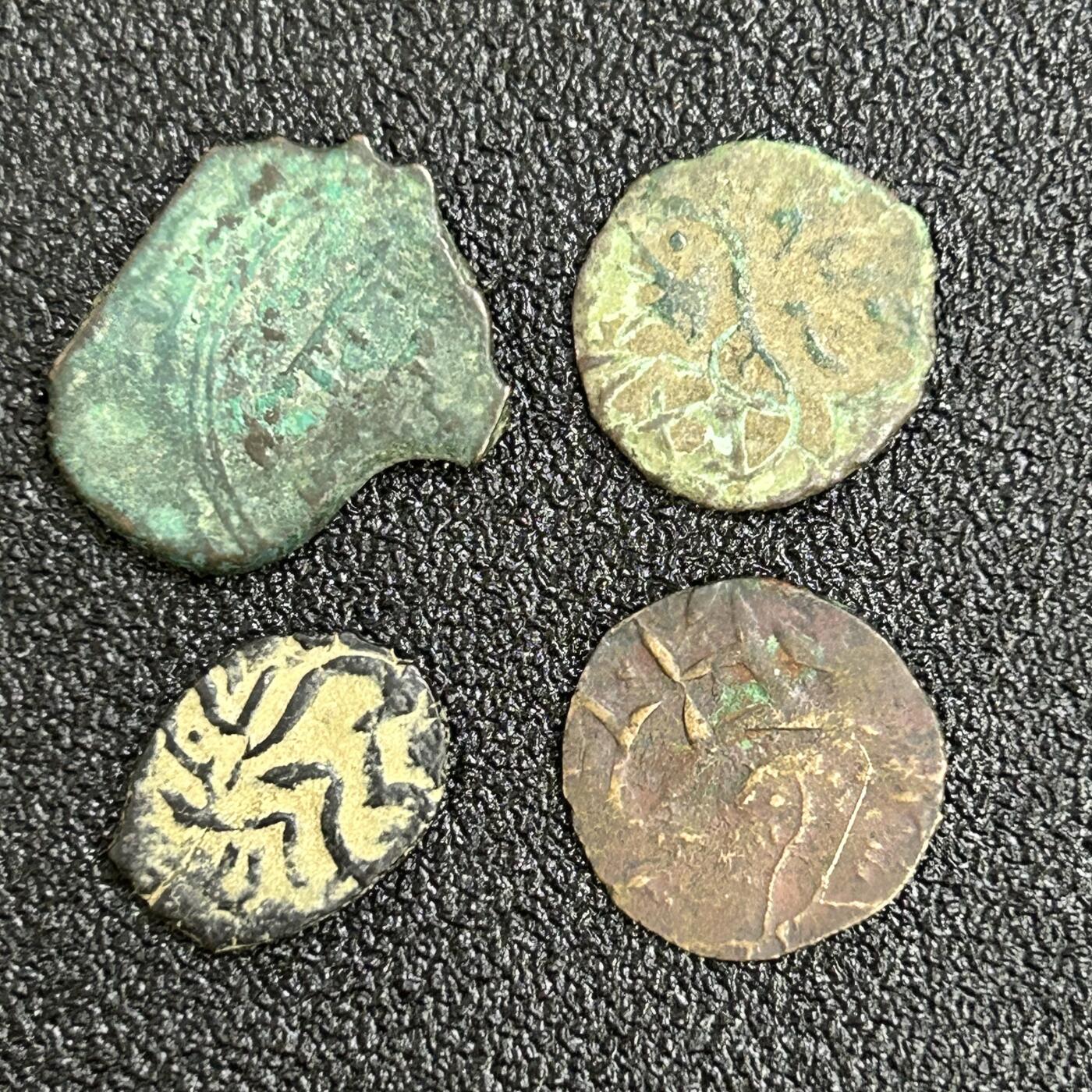 西秦中古拍卖第七十七期 2026马年新春专场 本场拍品年初九发出 丝绸之路 不同国家打制铜币一组4枚 数百年～上千年不等 3号