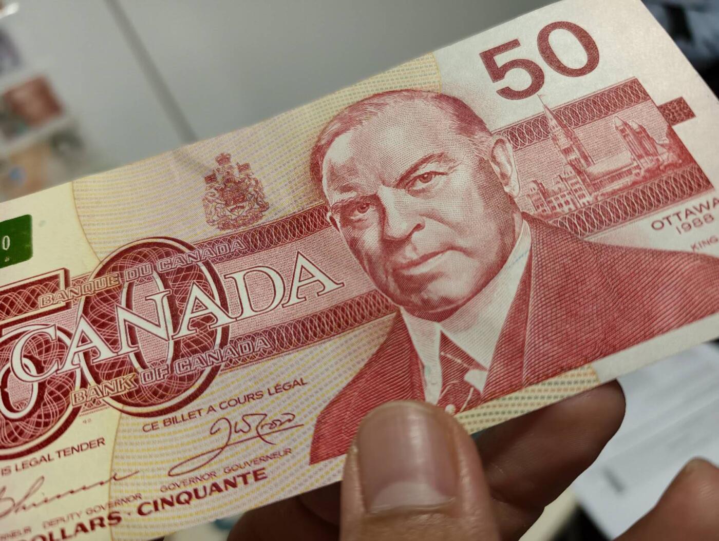 春节钱币瓷器清货捡漏拍场