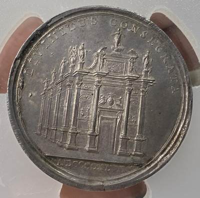万国钱币拍卖第061期（马年首拍） PCGS SP62 1749年瑞士施维茨艾西德伦修道院落成800周年纪念大银章 本笃会修道院艾西德伦是一座壮丽的巴洛克式建筑 供奉着著名的黑色圣母玛利亚像而闻名 背面圣迈因拉德跪拜于黑色圣母像前 45MM罕见大规格顶级收藏品质