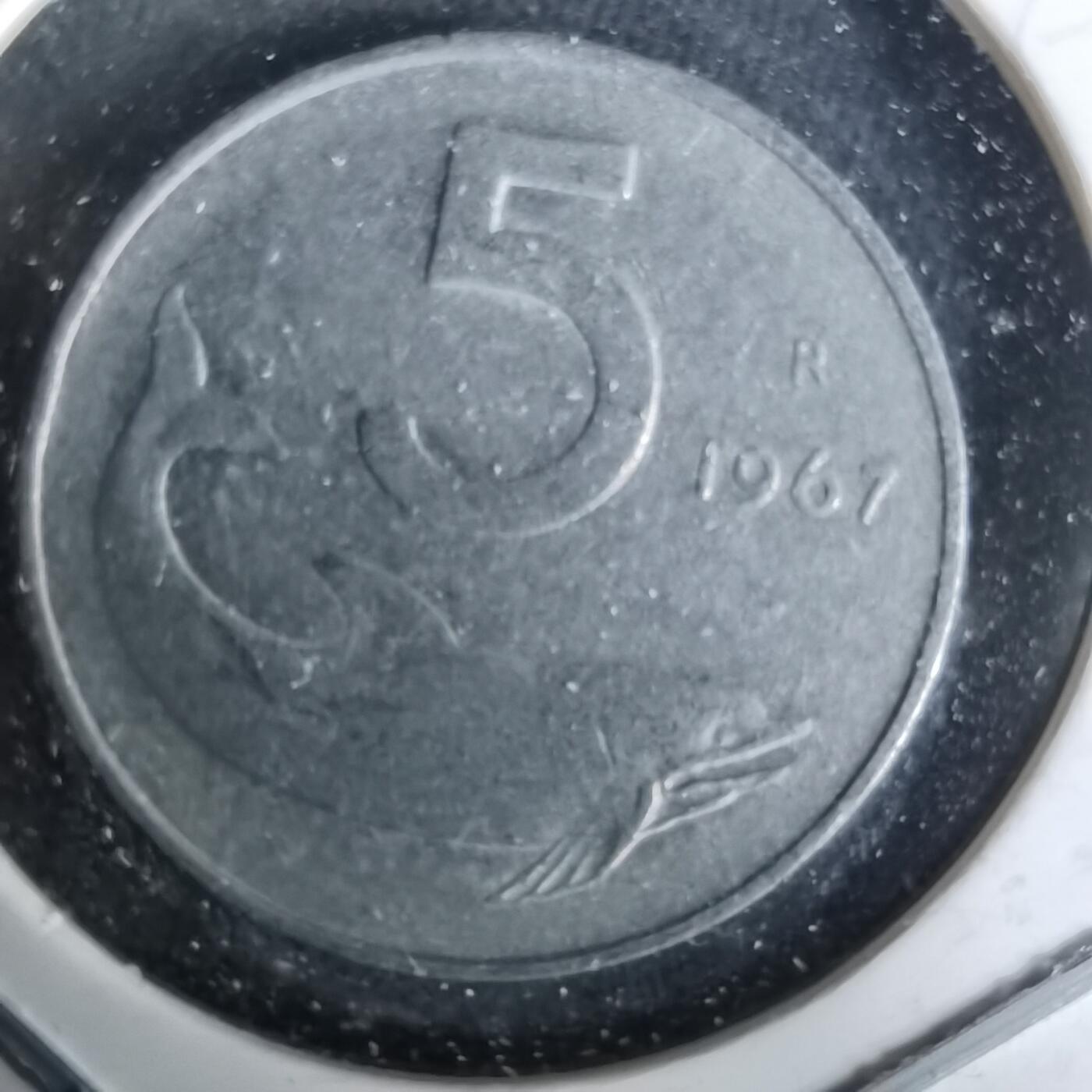 沼泽如烟--第993场 意大利1967年5里拉