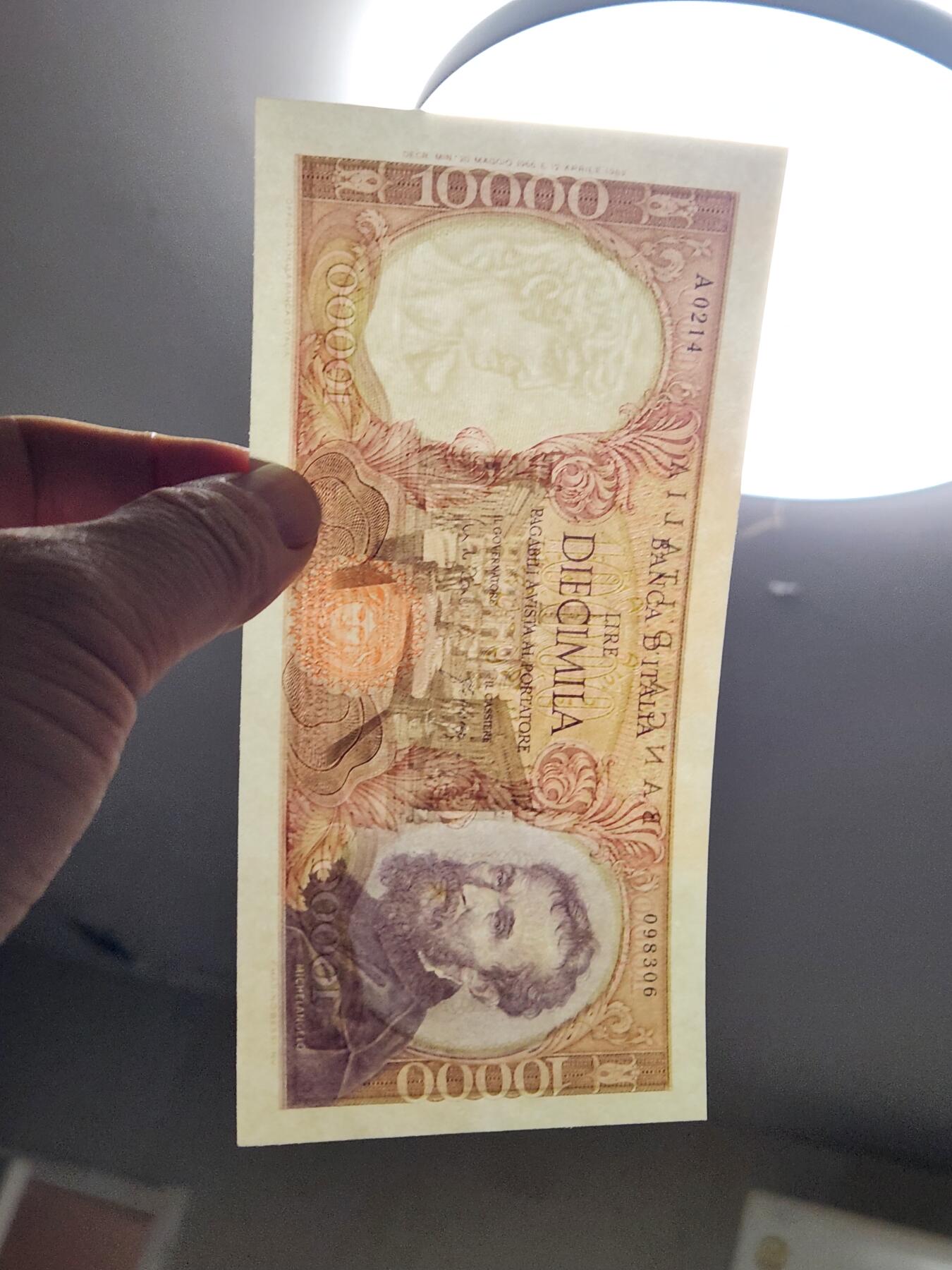 2月13号晚上8点 外国纸币自动截拍第25场