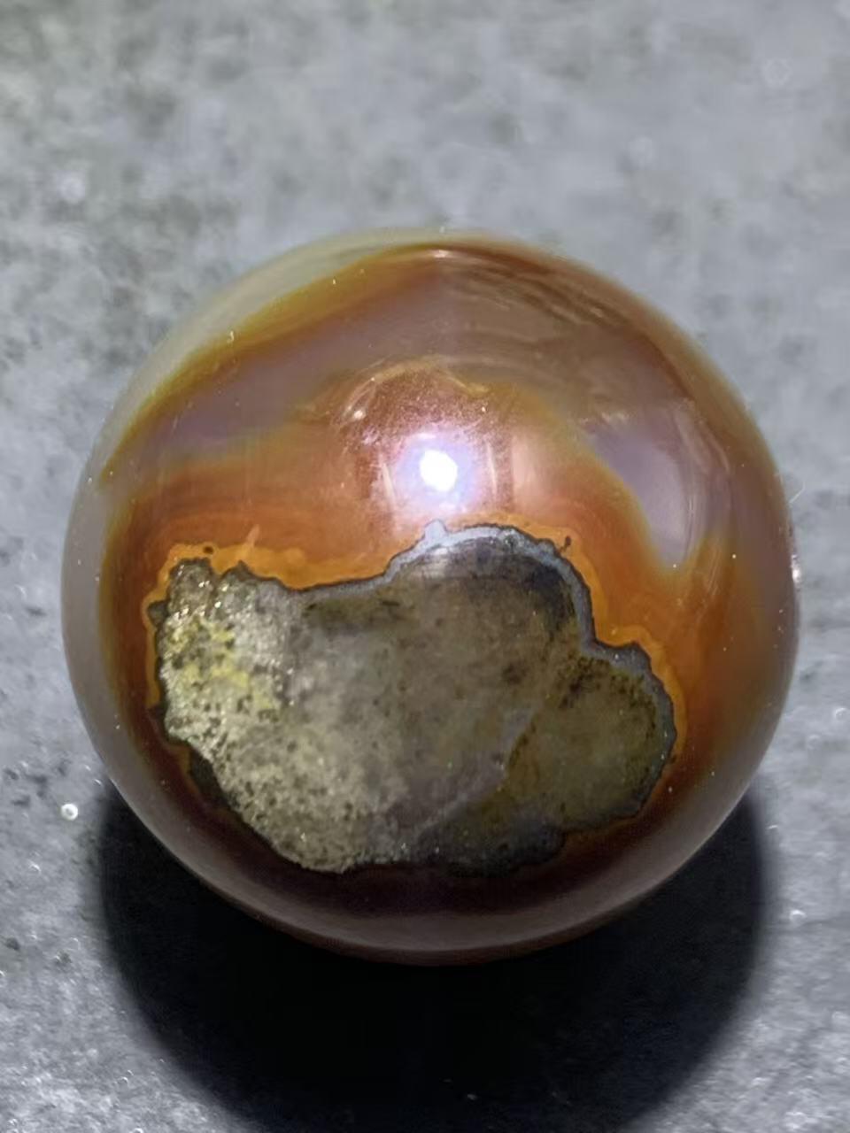 精美天然高玉化原皮巴西玛瑙2.4大圆珠一颗，