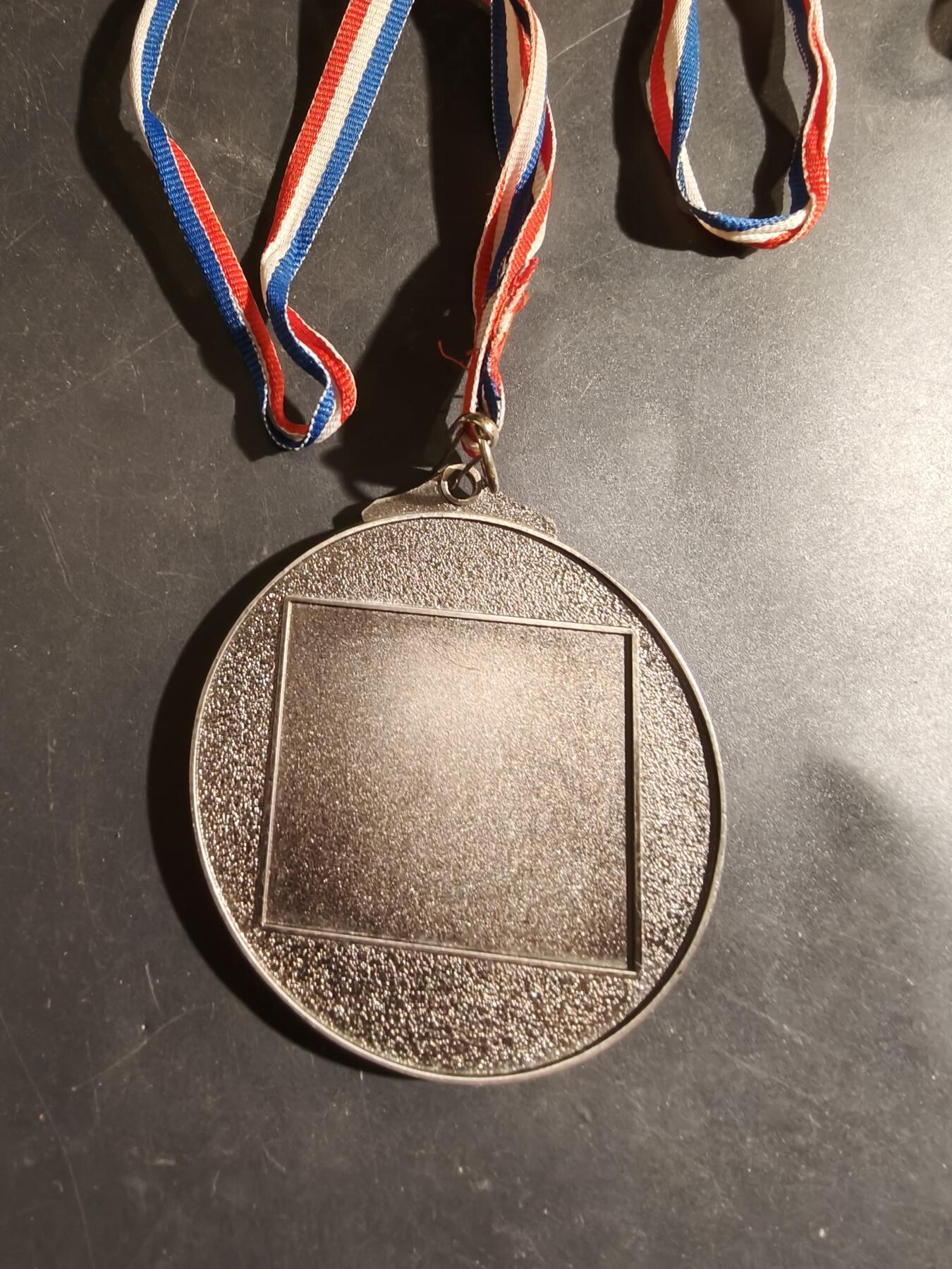 老王徽章第182期