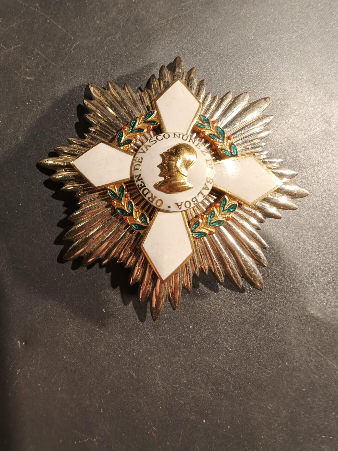 老王徽章第182期