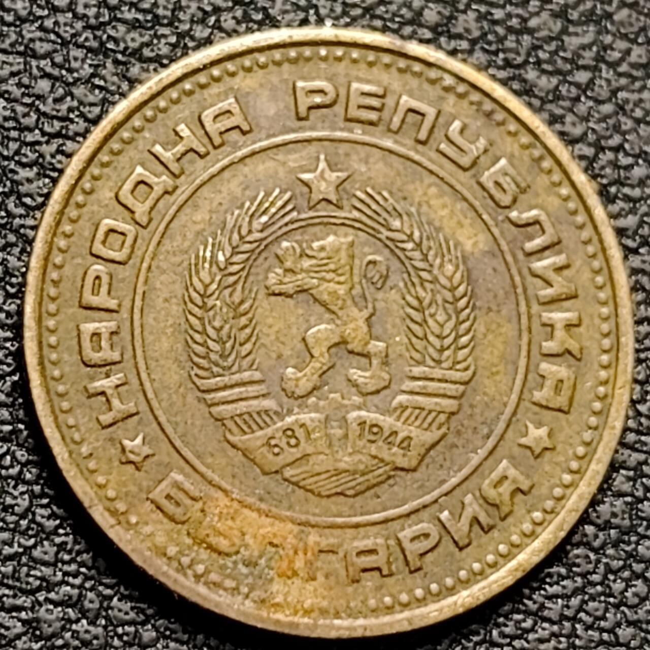 泉币菌-第188场- 迎情人节专场 本场拍品多 请提前出价（本周五和之前拍的 2月14日发货）