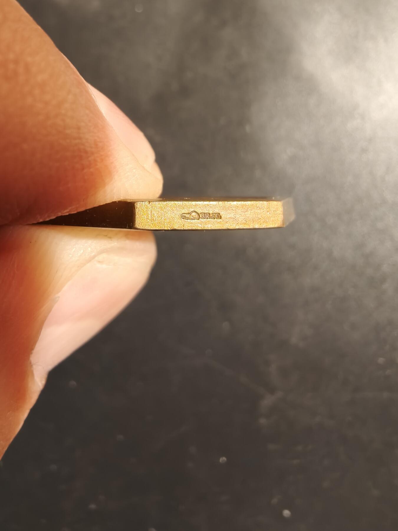 老王徽章第182期 法国八角铜章    带有嘉德勋章格言“心生邪念者可耻”