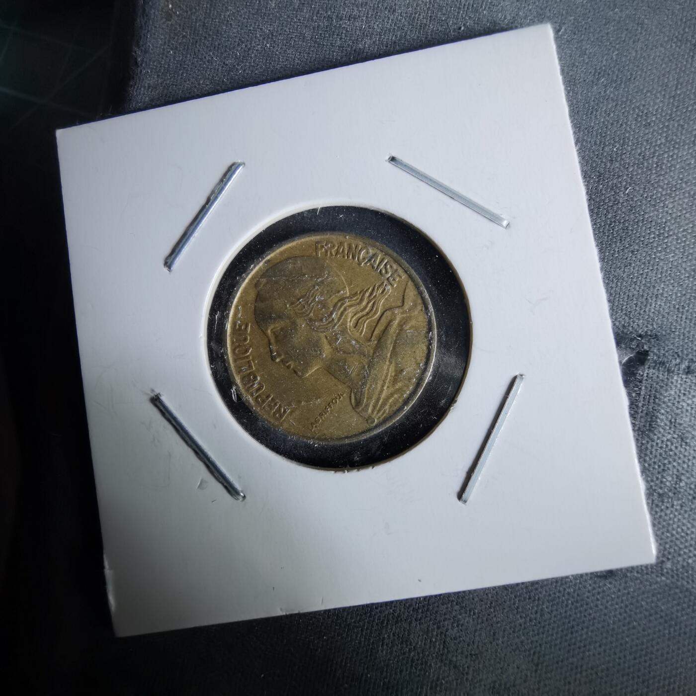 沼泽如烟--第993场 法国1967年十分