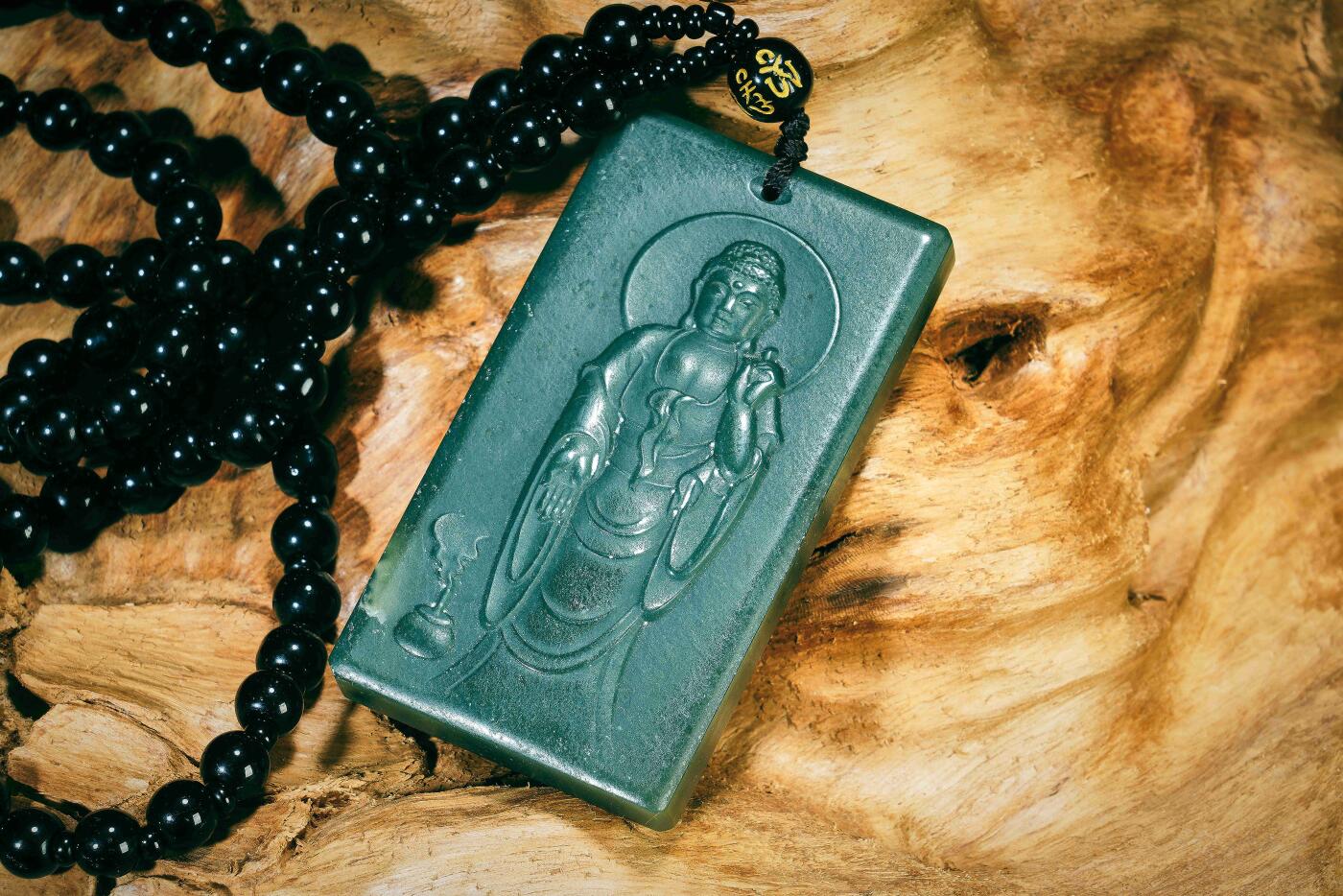 上海都达杂项专场三十一【全场包邮】  和田玉青玉精雕《释迦摩尼》挂件89-33