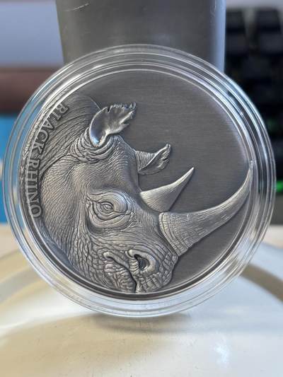 第191期拍卖 - 喀麦隆2023年野生动物表情系列4犀牛2盎司仿古银币，999银，发行500枚