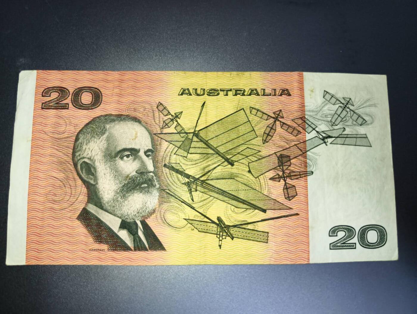 春节钱币瓷器清货捡漏拍场