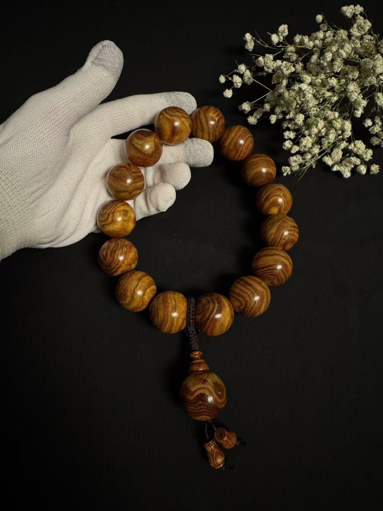 零元拍：海南黄花梨2.5大手持不算三通（同规格）15粒，虎皮纹，靓不靓 