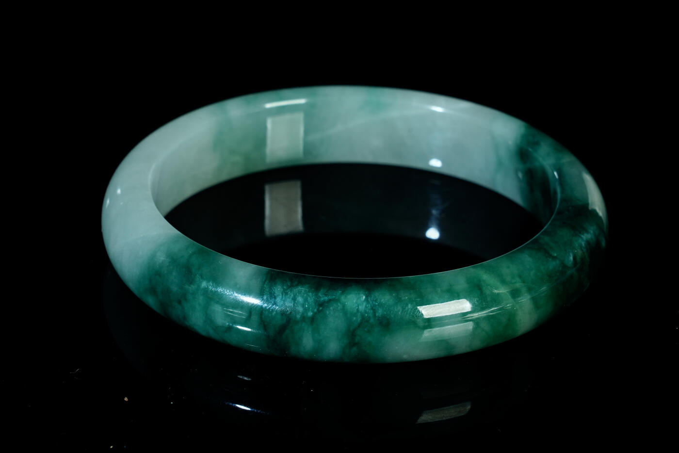 上海都达杂项专场三十一【全场包邮】  天然冰糯种带绿翡翠手镯89-42