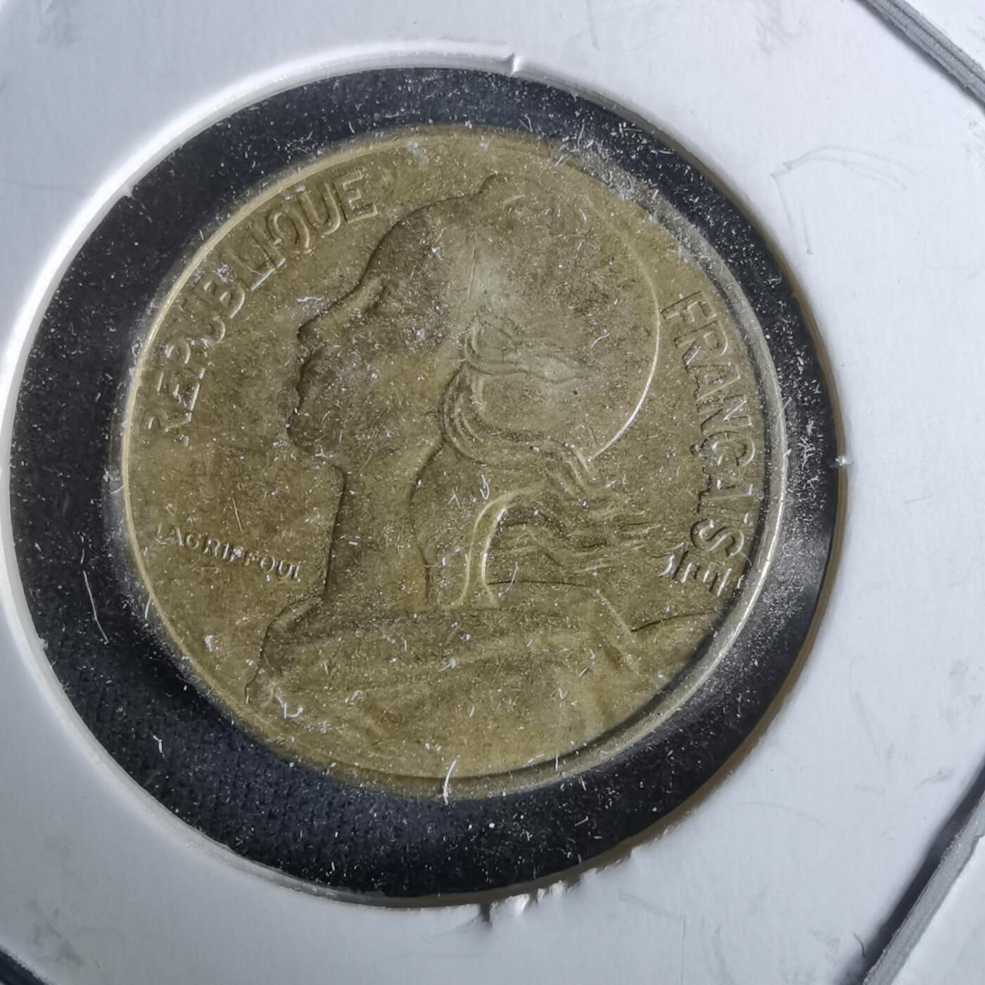 沼泽如烟--第993场 法国1977年十分