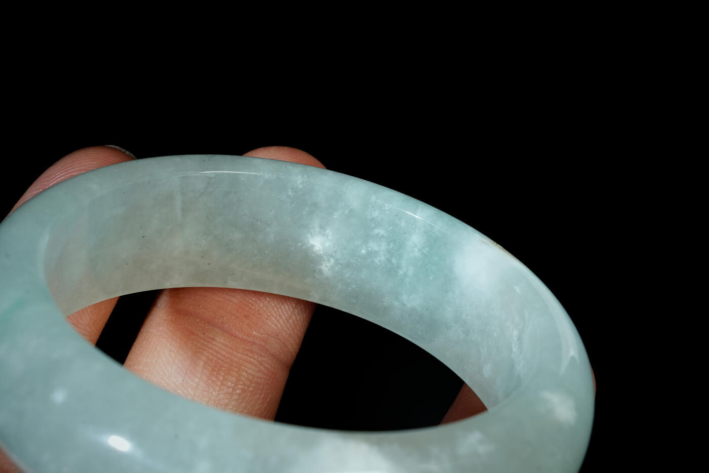 上海都达杂项专场三十一【全场包邮】  天然冰绿种翡翠手镯89-40