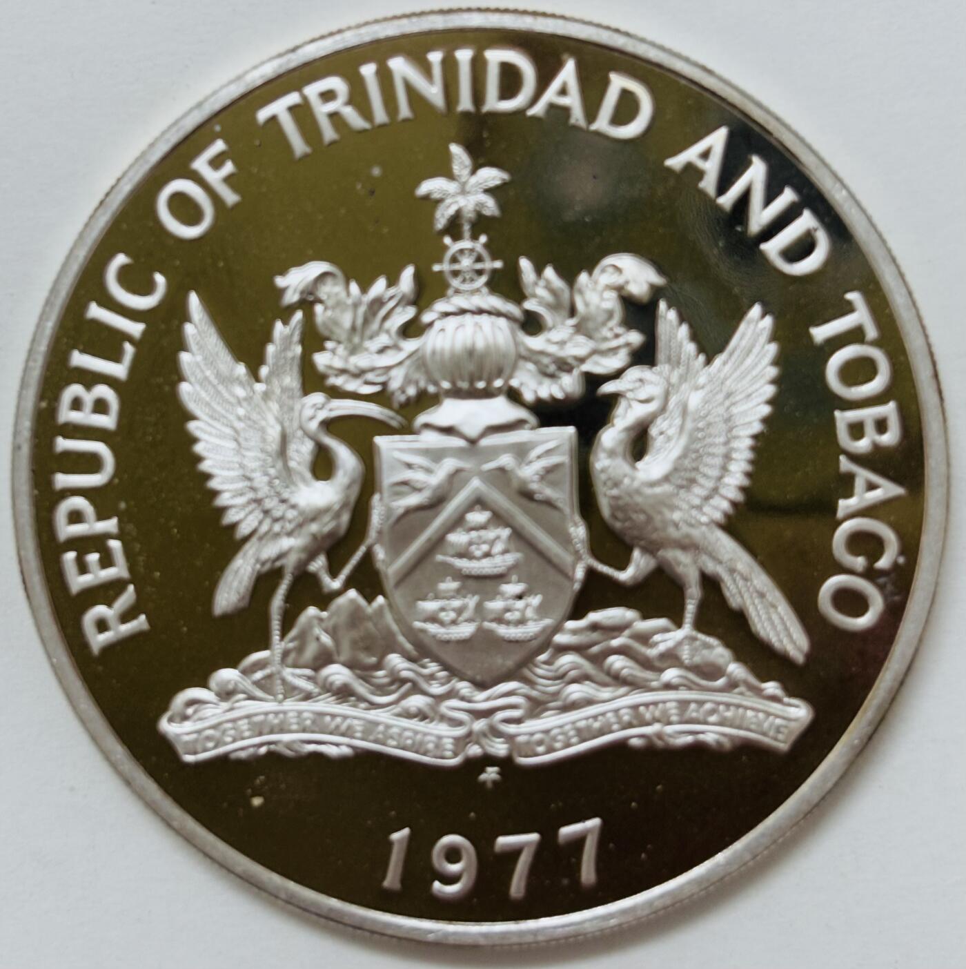 【金马踏春，泉马奔腾】2026 年新年贺岁场，（定于年初五接财神截拍）祝各位老板马到成功，马上有钱，愿岁岁平安喜乐顺遂 全新 1977 年特立尼达和多巴哥独立十周年 10 元精制纪念银币，35 克 925 高银
