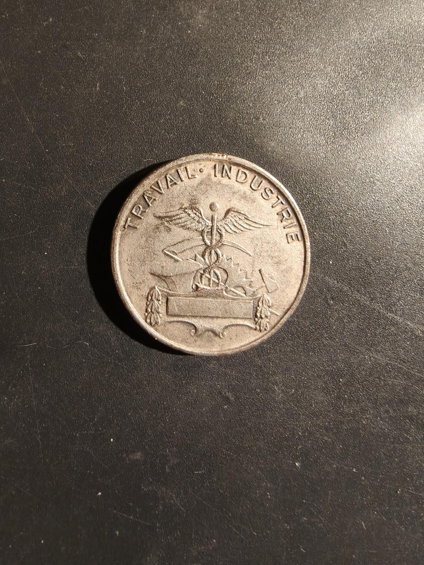 老王徽章第182期 法国银级劳动荣誉奖章    章头