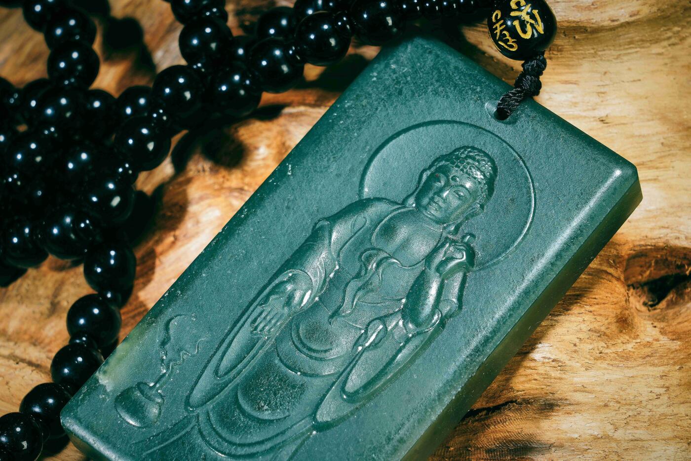 上海都达杂项专场三十一【全场包邮】  和田玉青玉精雕《释迦摩尼》挂件89-33