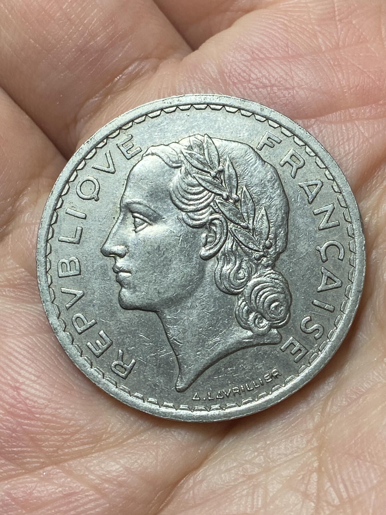 2026年第二十五场(总第一百九十四场）外国好品散币场(免佣金) 法兰西第三共和国1935年5法郎(纯镍材质版)