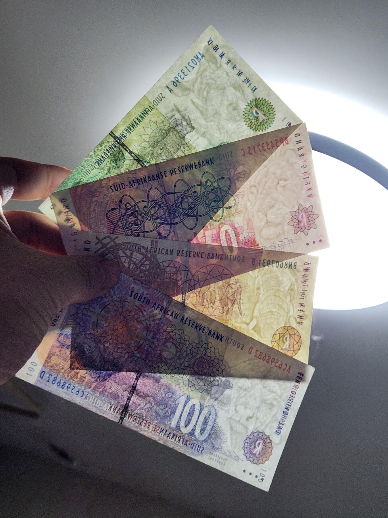 2月13号晚上8点 外国纸币自动截拍第25场 南非 首版 1992-94年 10,20,50,100兰特 原票极美品一套