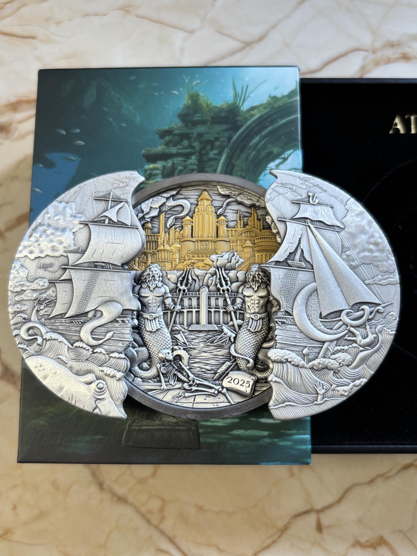 第191期拍卖 萨摩亚2025年亚特兰蒂斯仿古镀金5盎司纪念银币机关币，999银+铜镍合金，5盎司银+110克铜镍，发行249枚