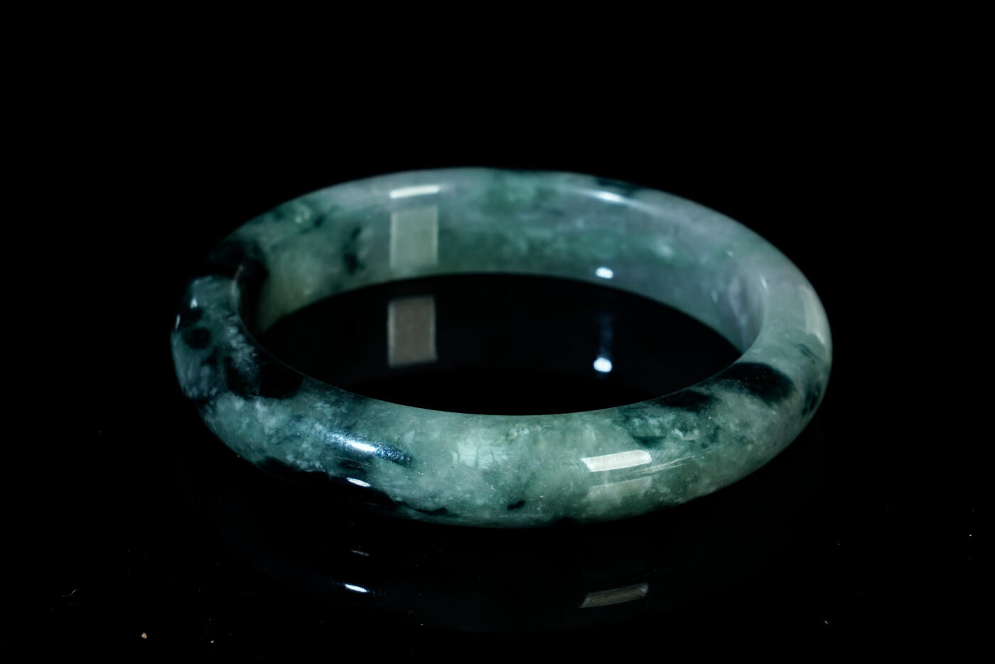 上海都达杂项专场三十一【全场包邮】  天然冰绿花翡翠手镯89-44