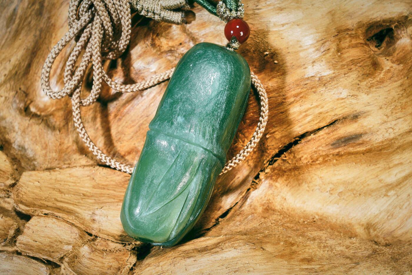 上海都达杂项专场三十一【全场包邮】  和田玉青玉精雕《节节高》挂件 附鉴定证书89-36