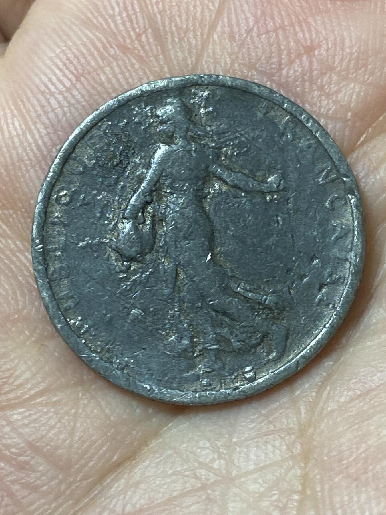 2026年第二十五场(总第一百九十四场）外国好品散币场(免佣金) 法兰西第三共和国1898年1法郎(私铸非银币，材质不明，无磁)