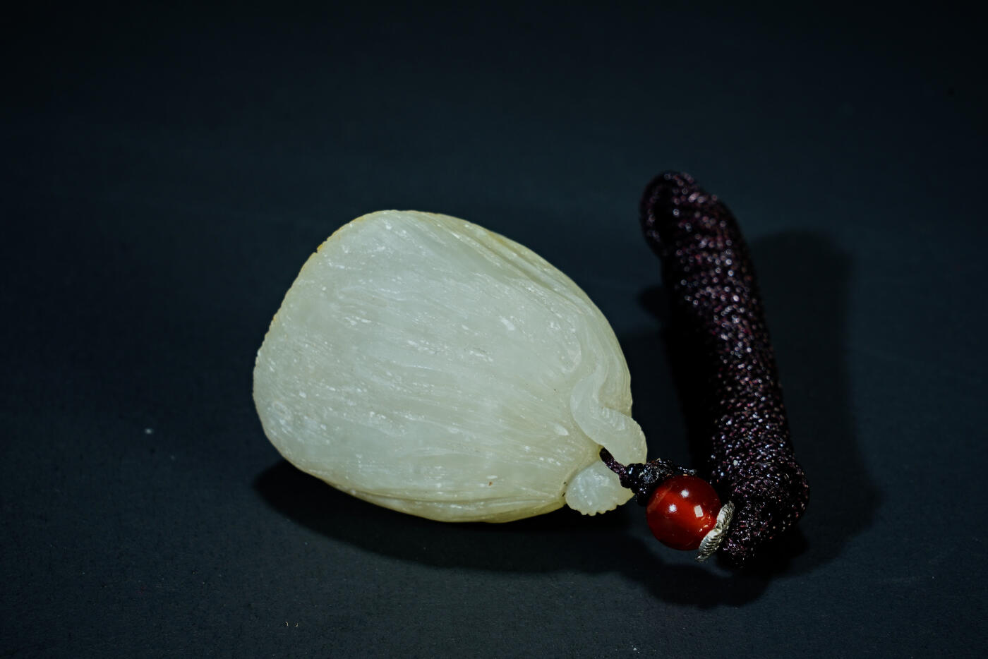 上海都达杂项专场三十一【全场包邮】  天然和田玉精雕《莲蓬》挂件89-95