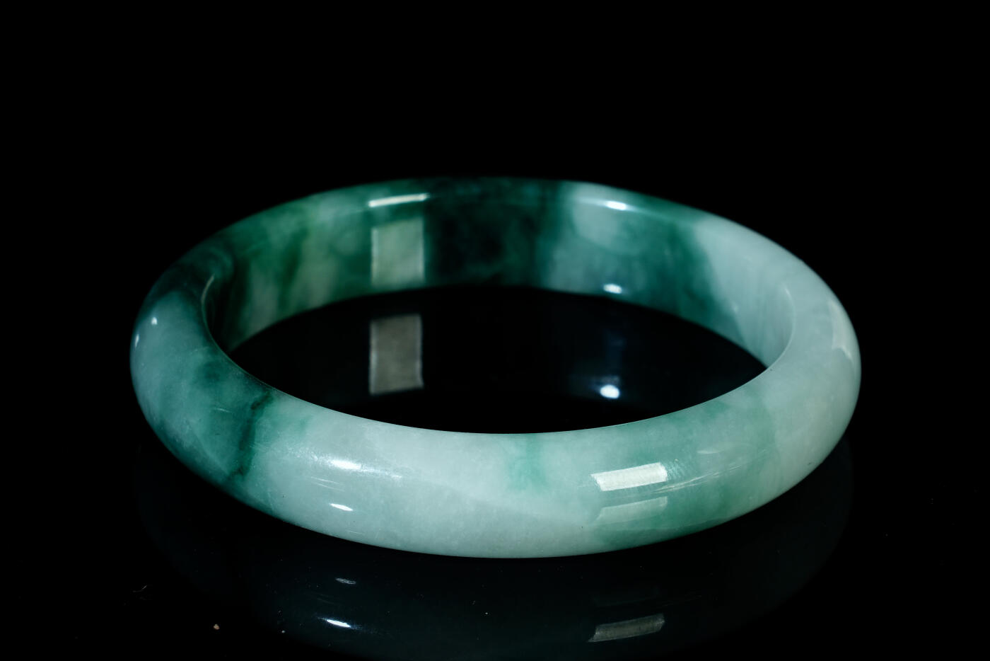 上海都达杂项专场三十一【全场包邮】  天然冰糯种带绿翡翠手镯89-42