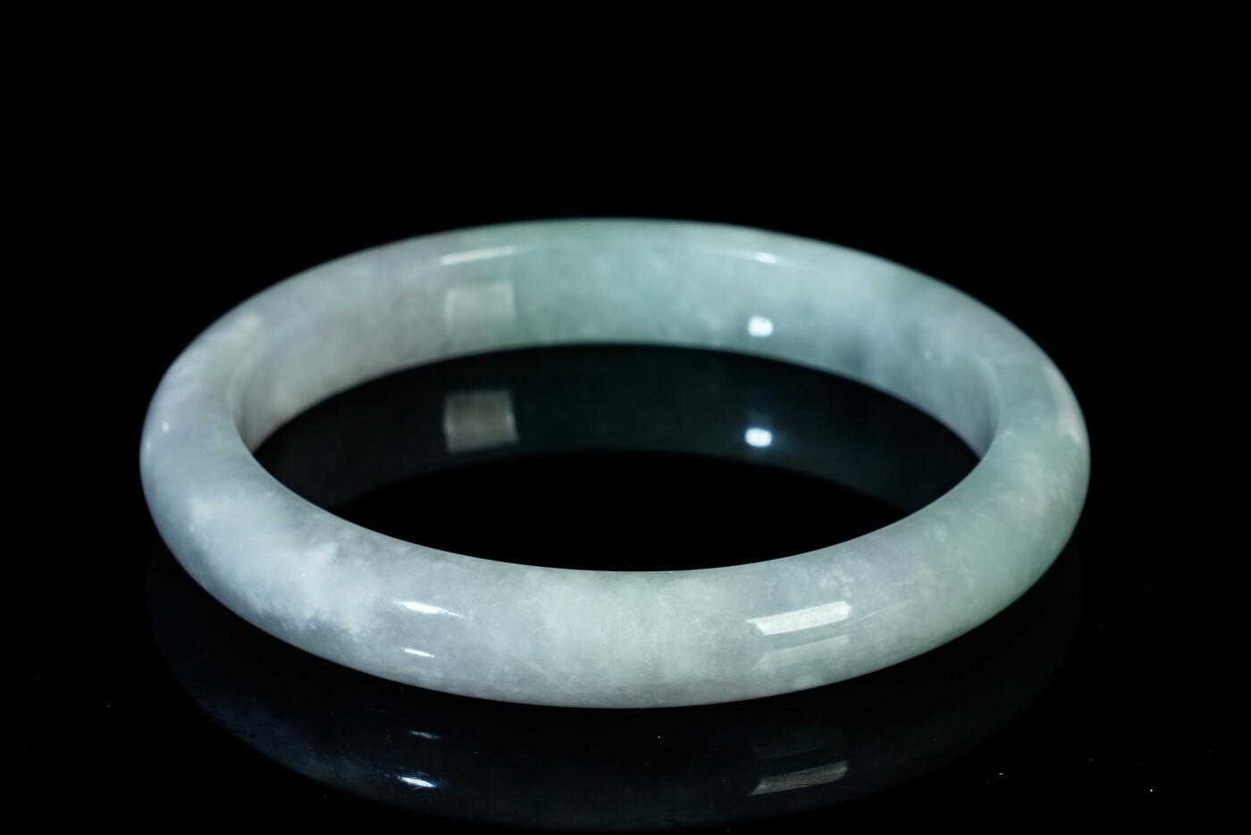 上海都达杂项专场三十一【全场包邮】  天然冰糯种绿花翡翠手镯89-48