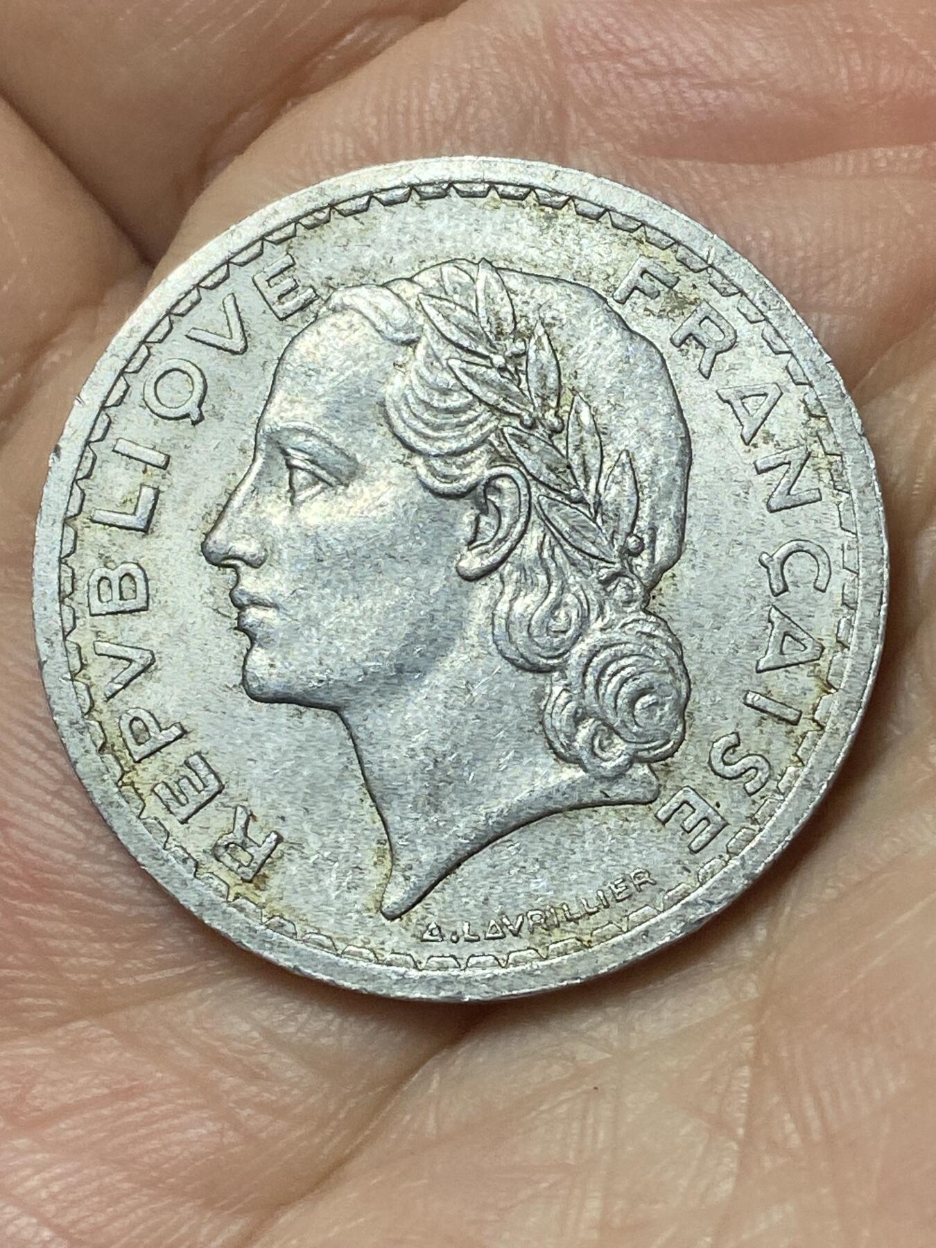 2026年第二十五场(总第一百九十四场）外国好品散币场(免佣金) 法兰西第四共和国1945年5法郎(首发年)